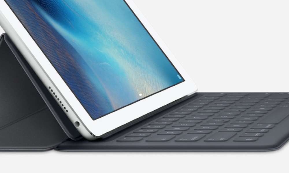 Reviewers Agree, the Smart Keyboard for iPad Pro Is Actually Really Good