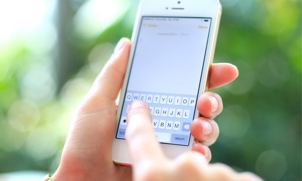 Video Tutorial: Typing Hacks! How to Master Typing on Your iPhone