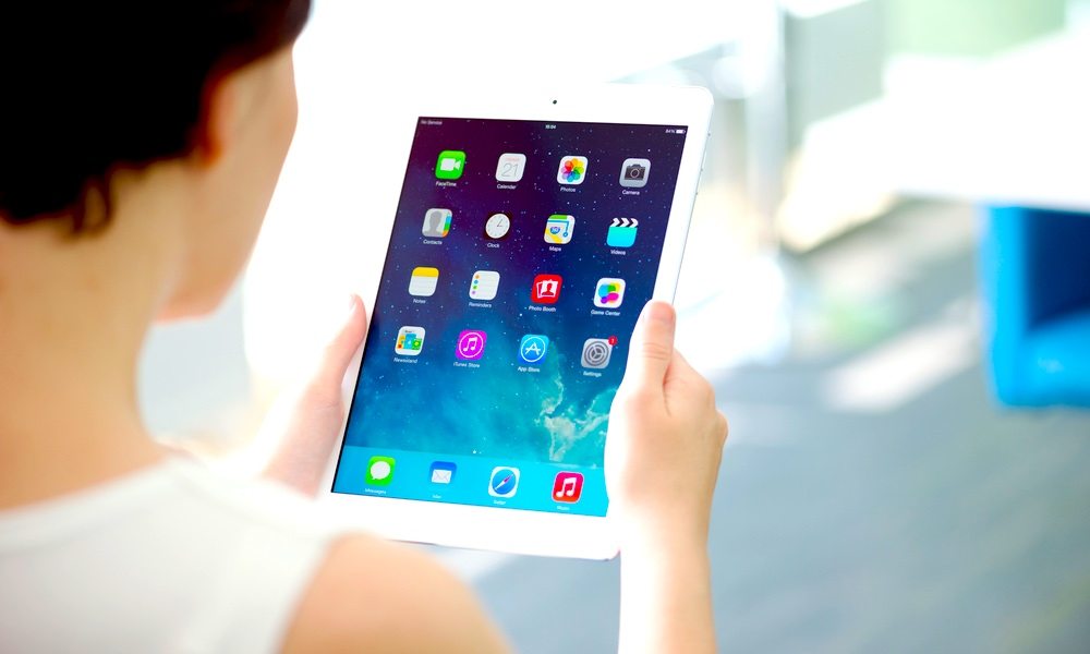How to Install New iOS 9.3 Build to Fix Bricked iPhones and iPads