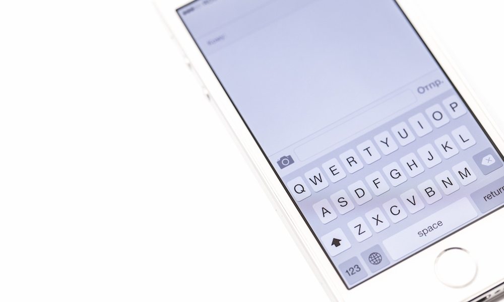 How to Customize and Give New Life to Your iPhone's Keyboard