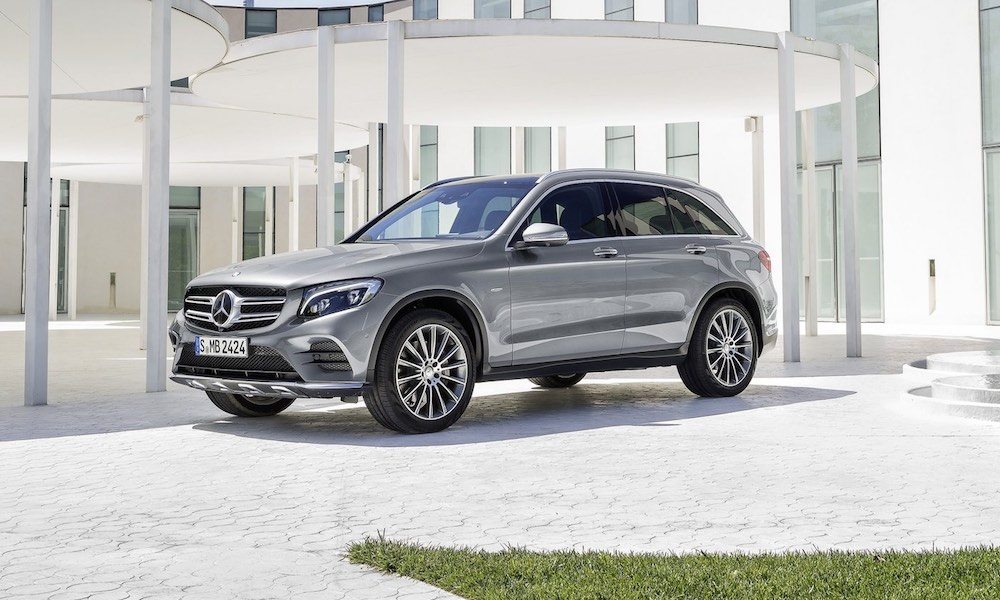 Mercedes Creates World's First Plug-In Hydrogen Fuel Cell Vehicle