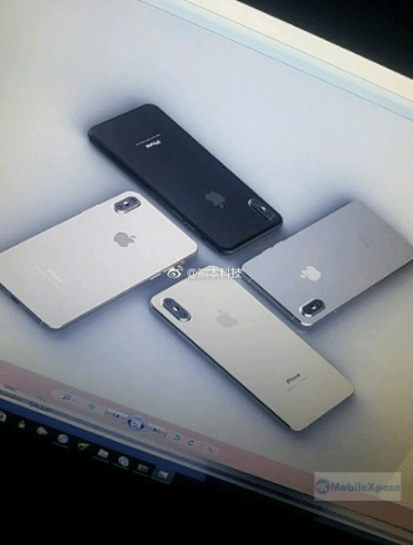 Leaked iPhone 8 Dummies Feature Rear-Mounted Touch ID