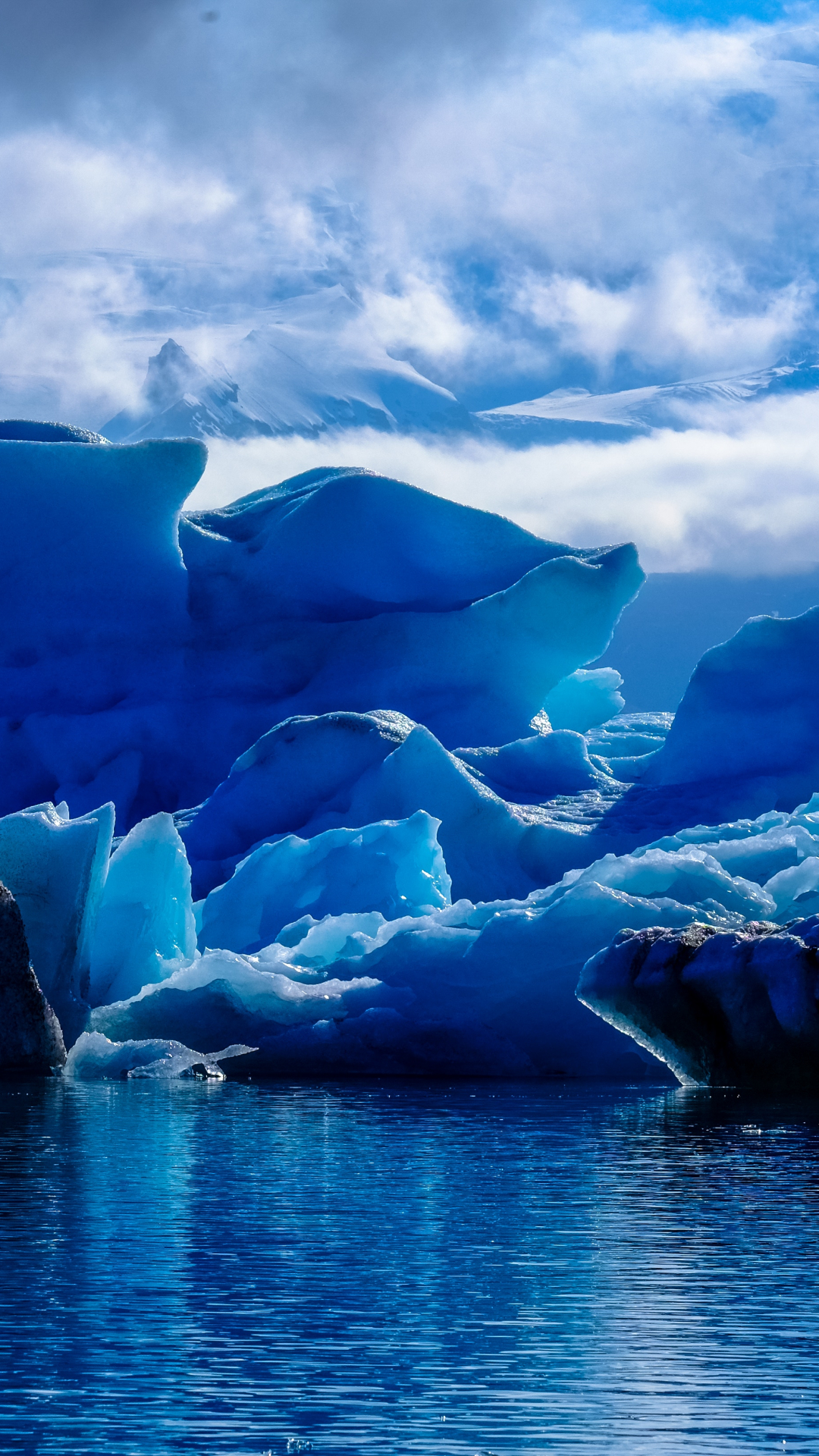 Glacier Lagoon iPhone Wallpaper