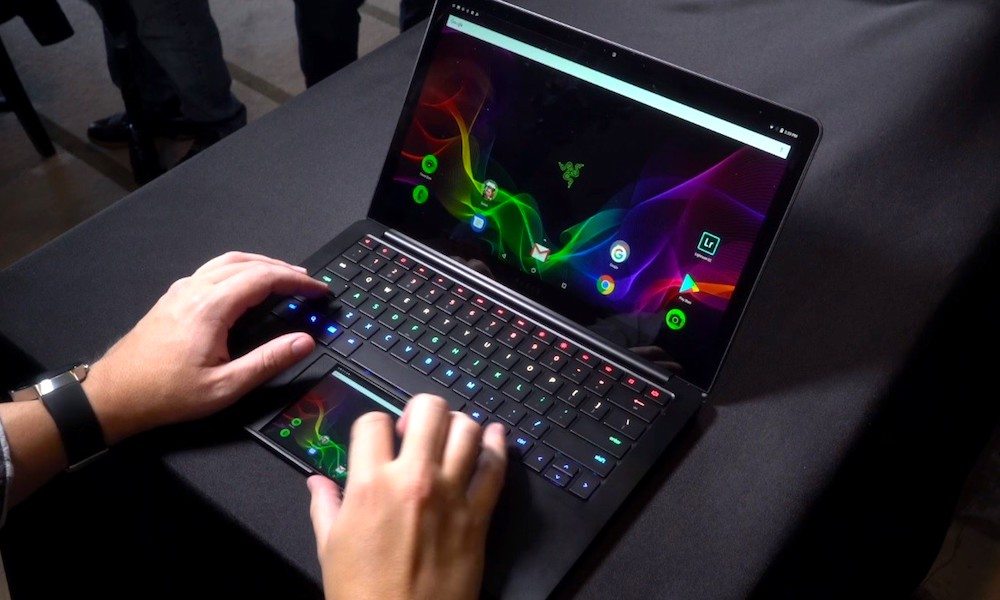 Razer Unveiled a Smartphone/Laptop Hybrid Before Apple