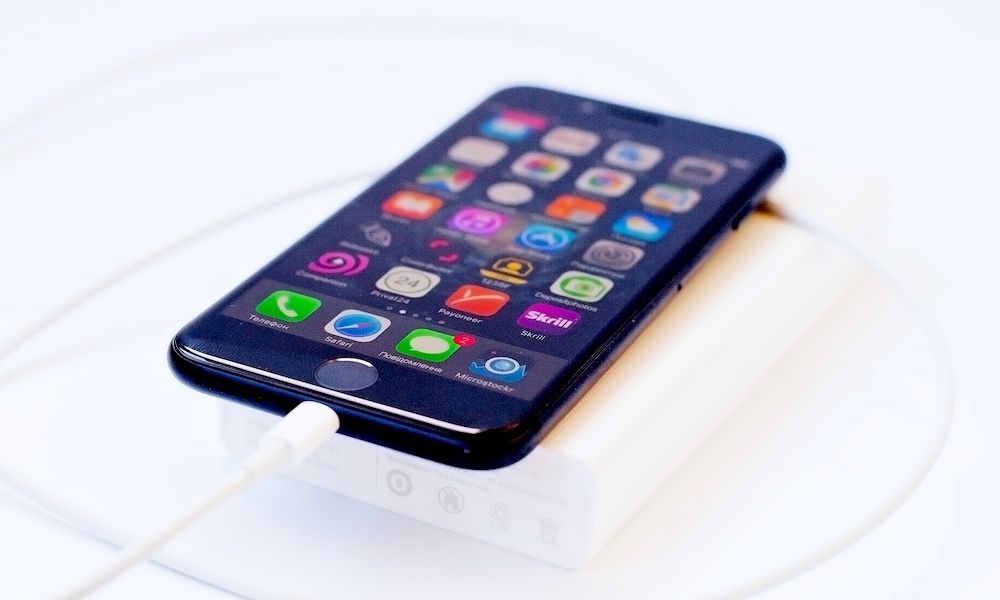 How To Charge Your Iphone Faster