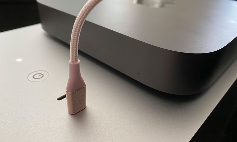 Pink USB C cable in Mac Pro Thunderbolt Port