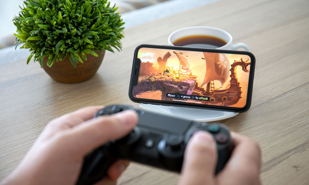 gaming on iPhone with controller
