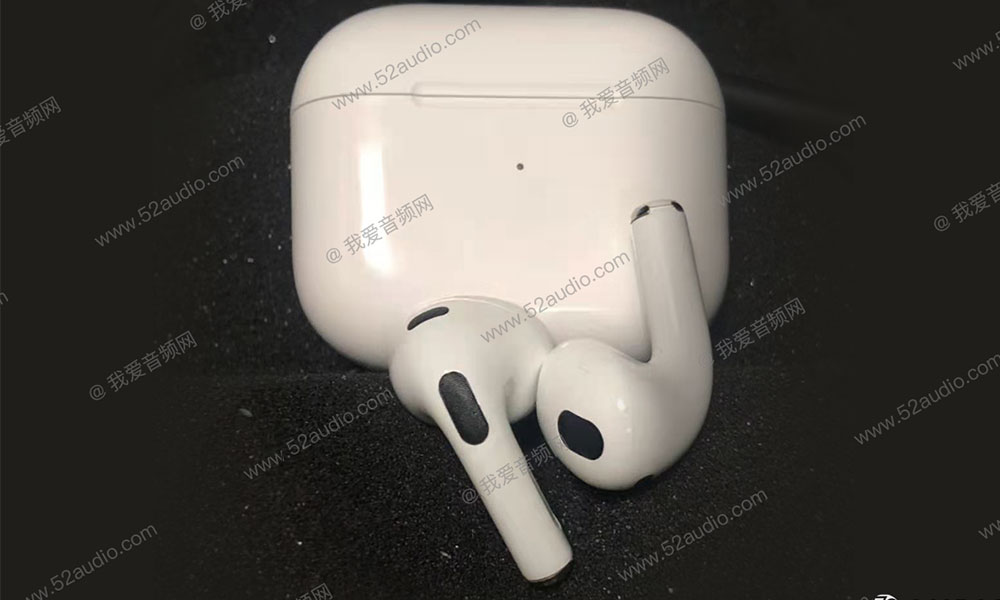 AirPods 3 with battery case leaked image