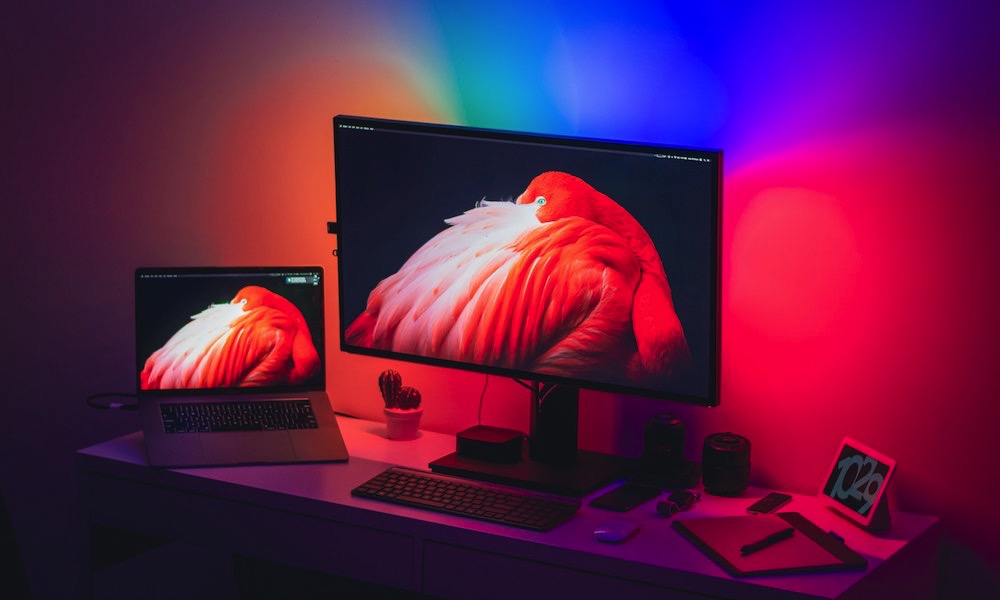 MacBook Desktop Workstation