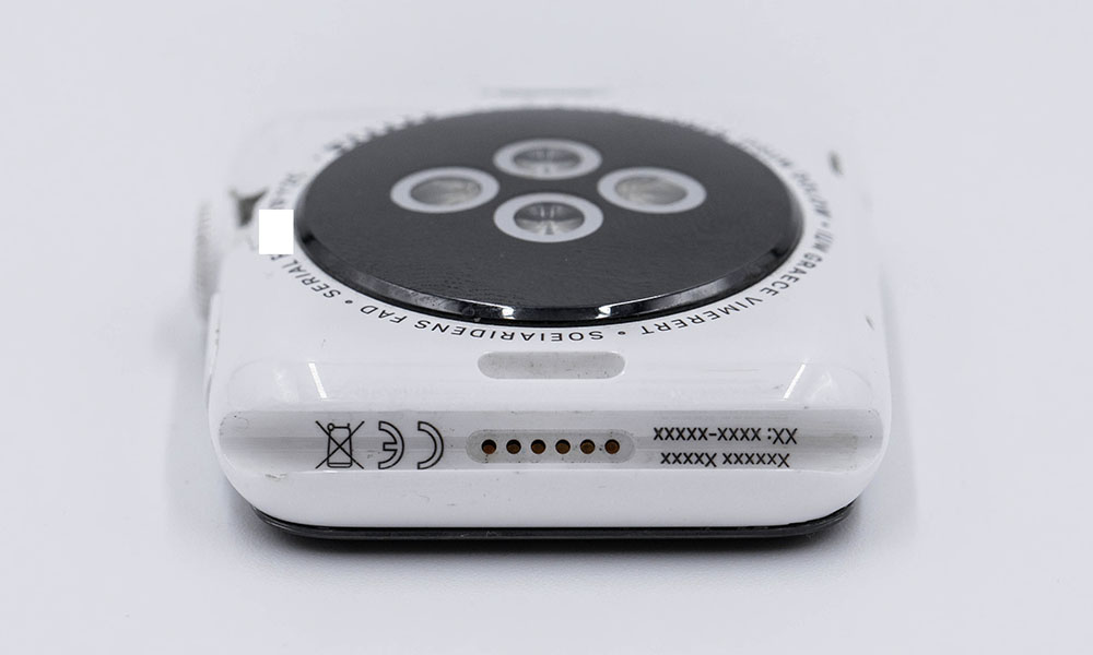 Apple Watch Series 0 ceramic prototype.jpg