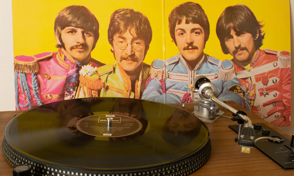Beatles Sgt Pepper turntable