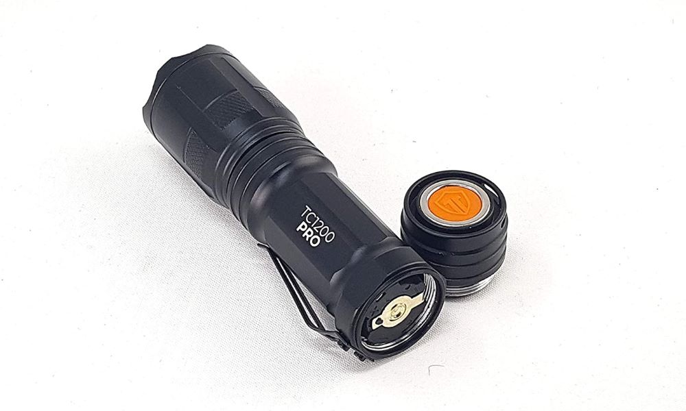 1tac 1200 Pro flashlight