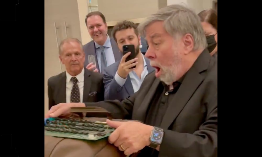 Steve Wozniak surprised by Apple 1 motherboard