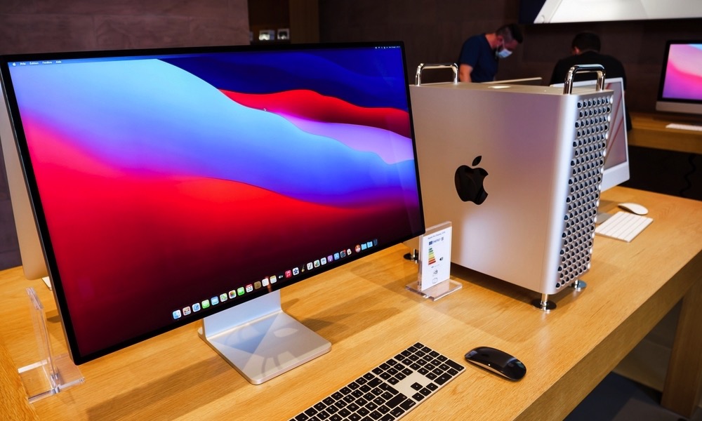 Apple Pro Display XDR and Mac Pro