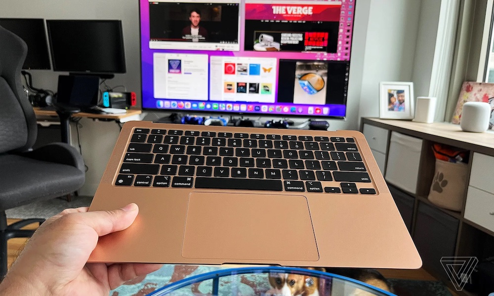 MacBook Air With No Display